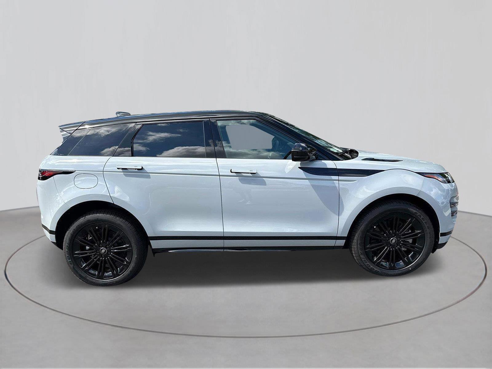 Used 2024 Land Rover Range Rover Evoque Dynamic SE image 5