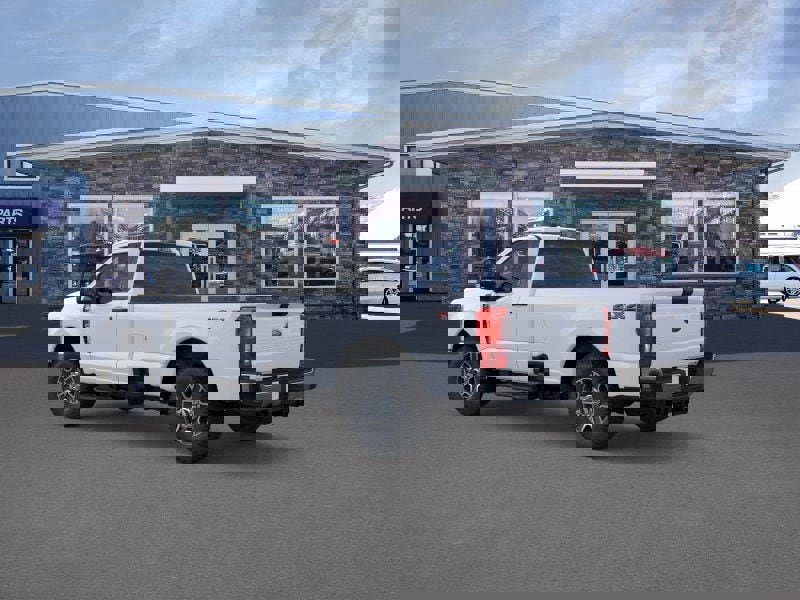 New 2025 Ford F350 XLT image 4