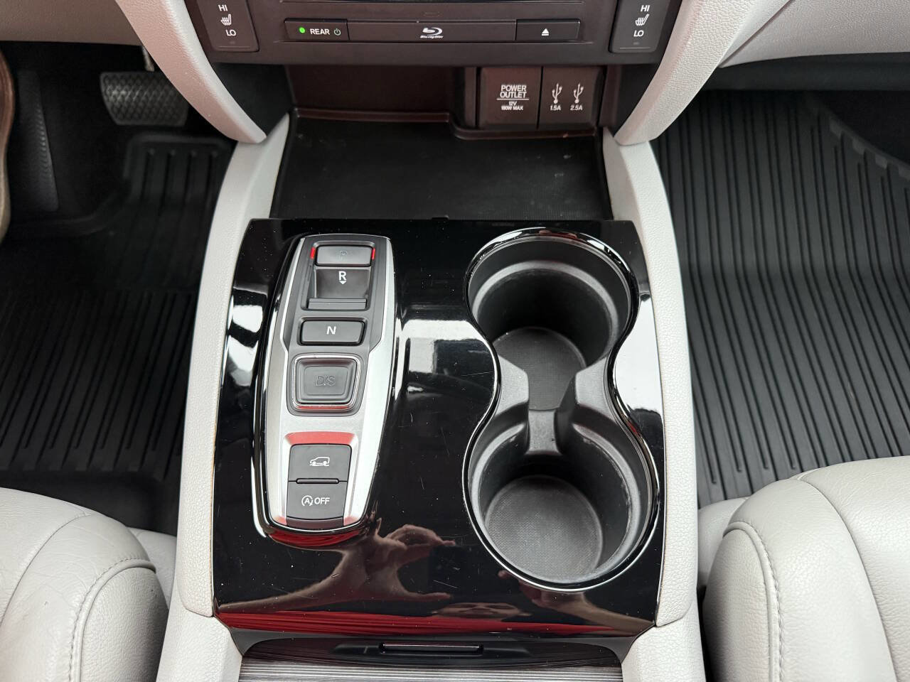 Used 2016 Honda Pilot Touring image 24