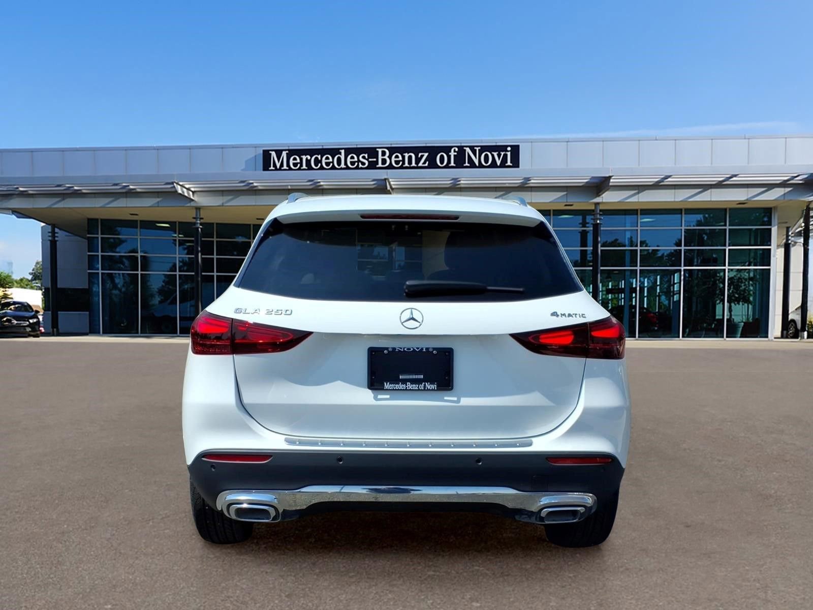 Certified 2025 Mercedes-Benz GLA 250 4MATIC image 4