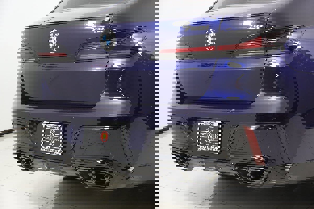 Used 2023 BMW 760i xDrive image 59