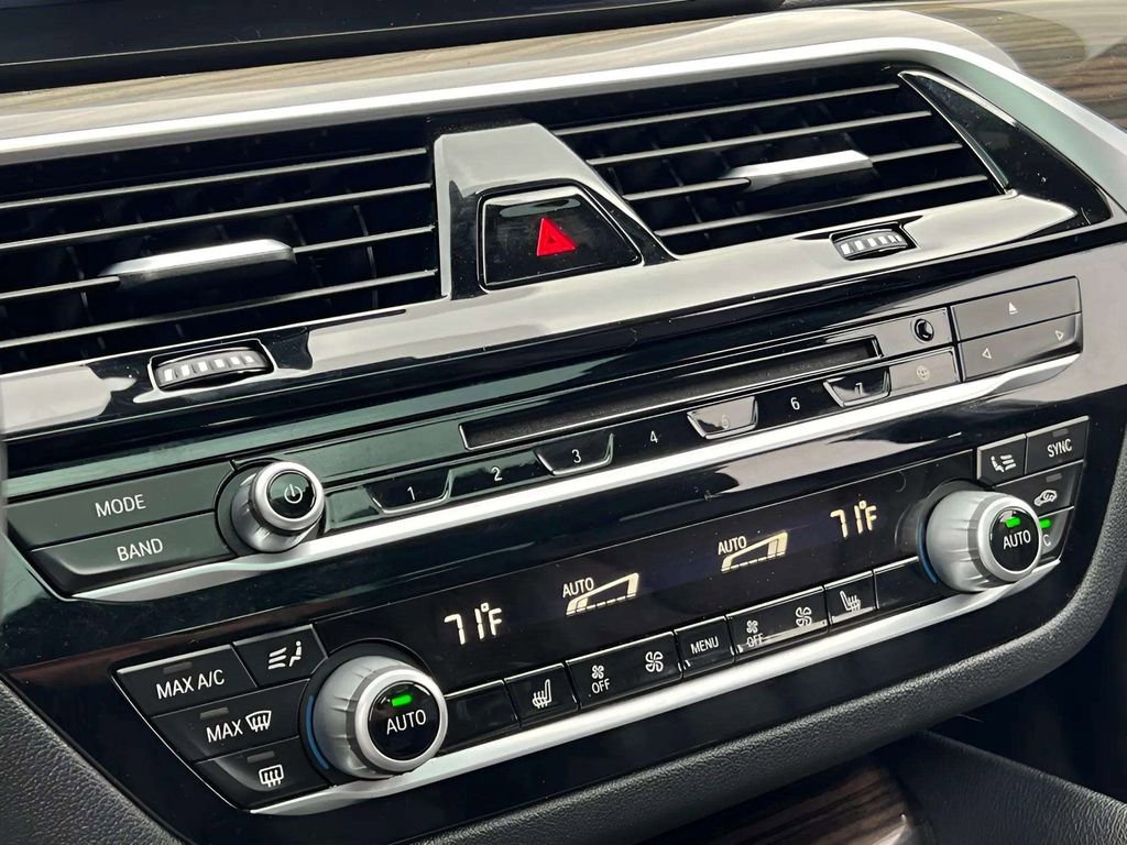 Used 2018 BMW 530e xDrive image 24