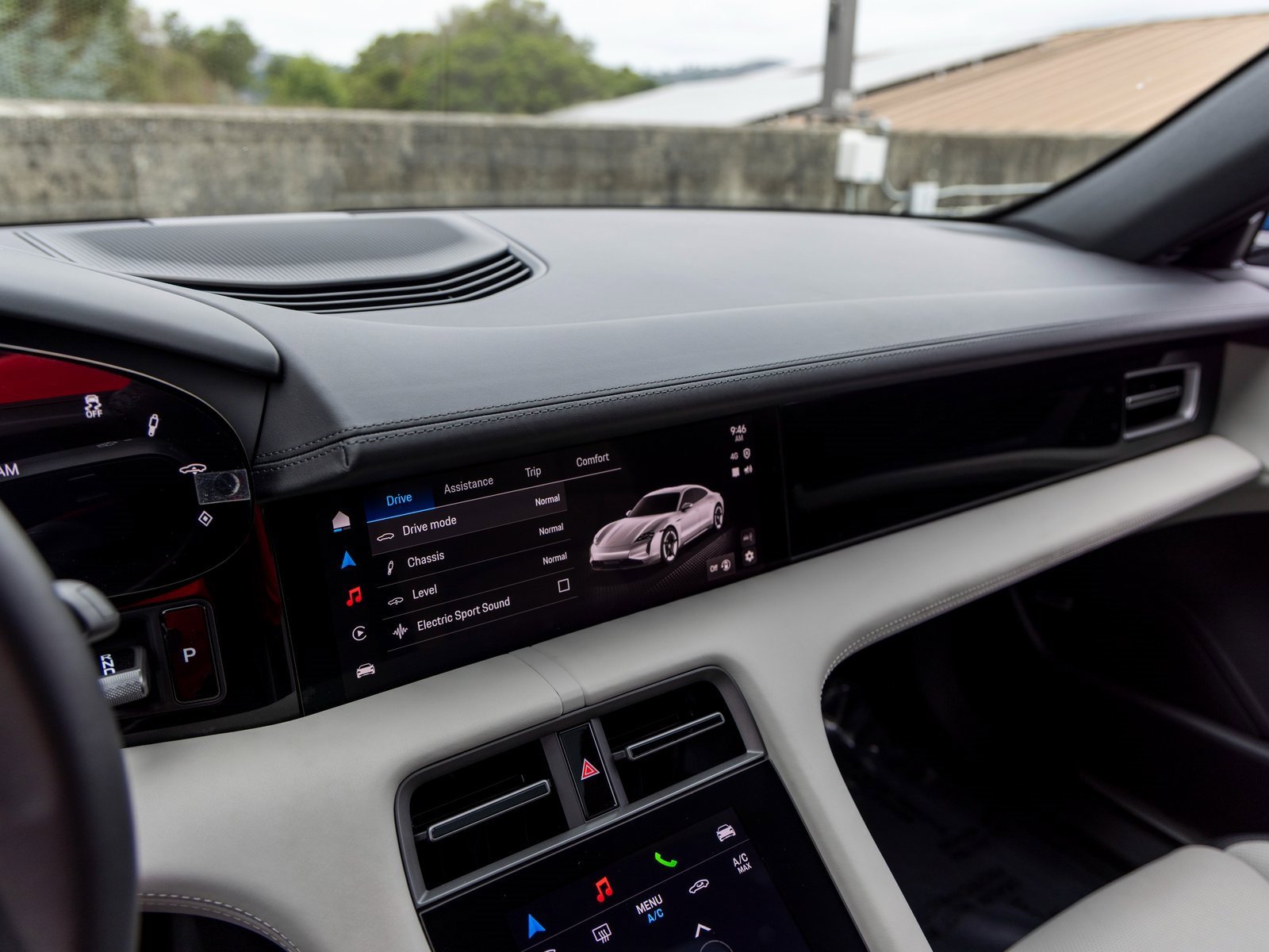 New 2025 Porsche Taycan 4S image 31