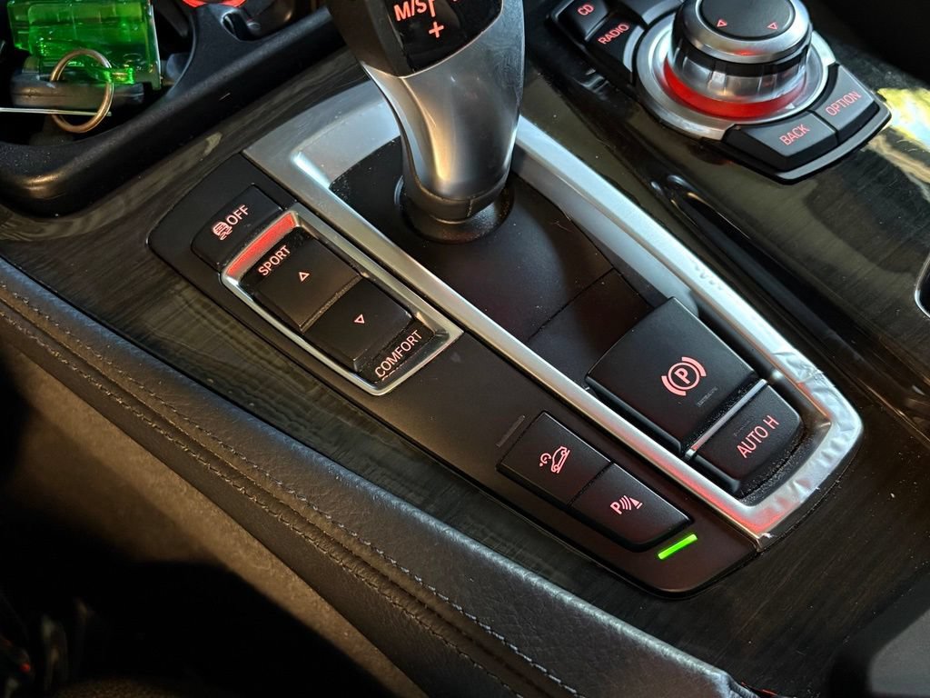 Used 2012 BMW 528i xDrive Sedan AWD/4WD image 27