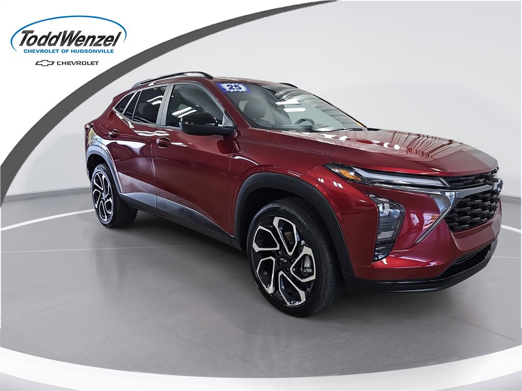 Certified 2025 Chevrolet Trax RS w/ Driver Confidence Package