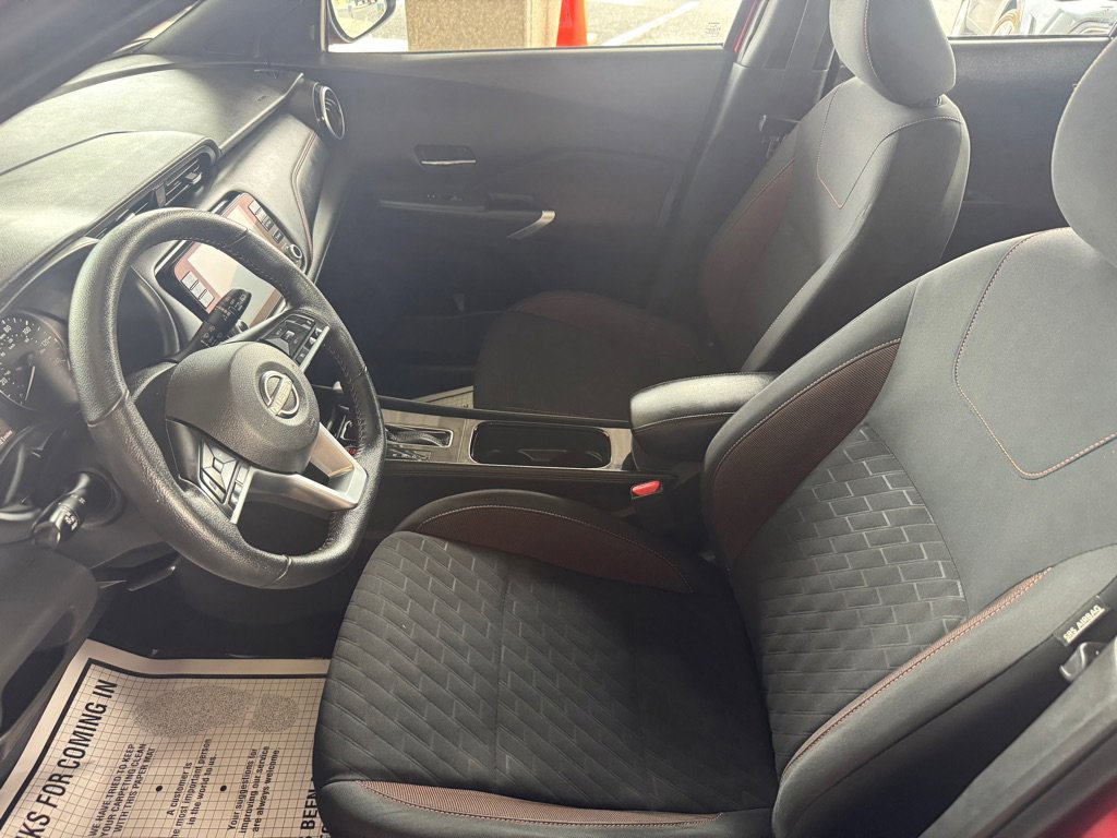 Used 2023 Nissan Kicks SR image 6