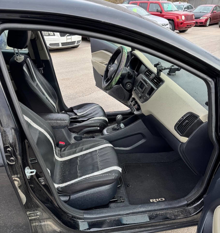Used 2013 Kia Rio EX image 11
