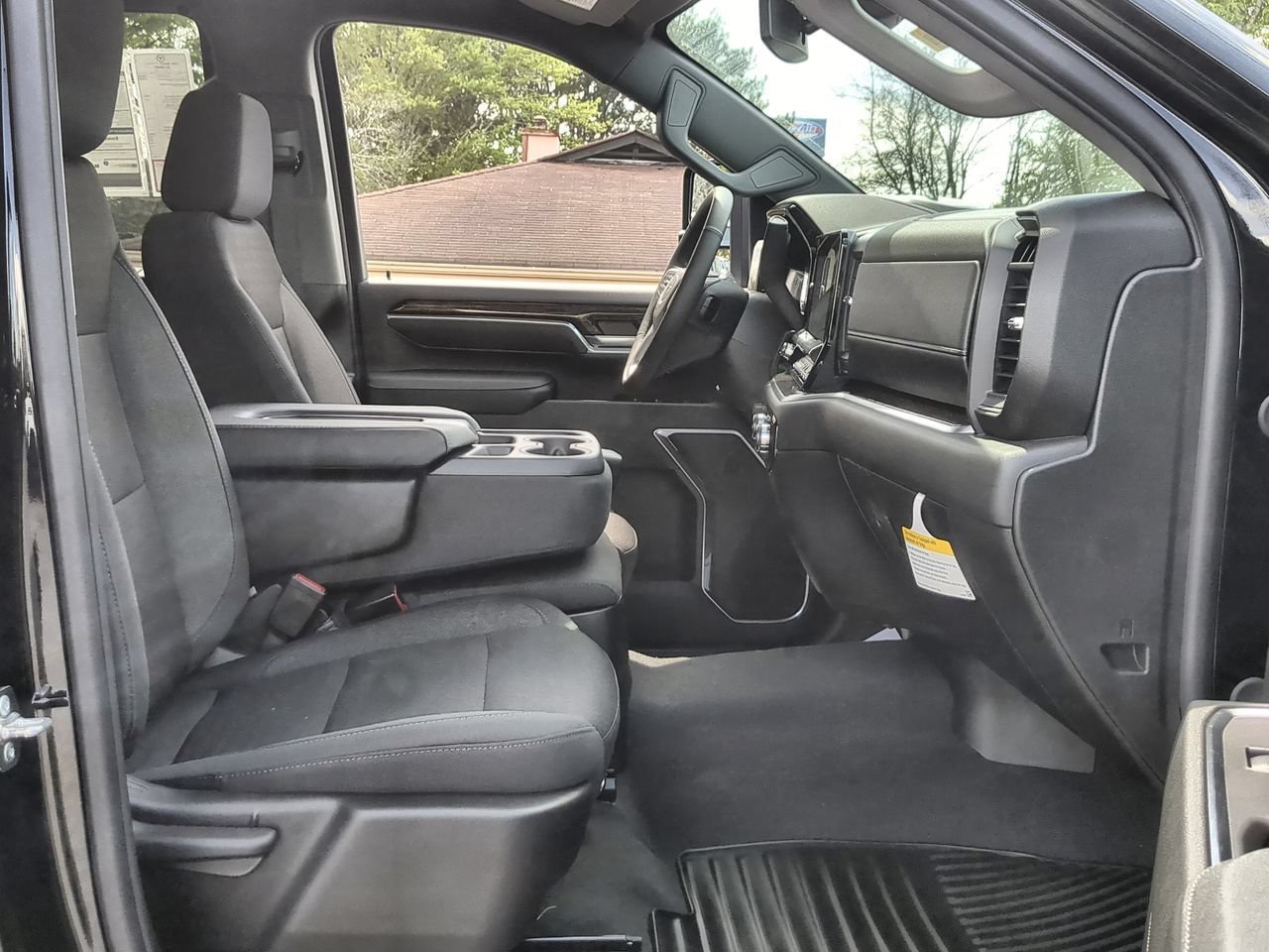 New 2026 GMC Sierra 2500 SLE w/ SLE Value Package; AWD/4WD image 27