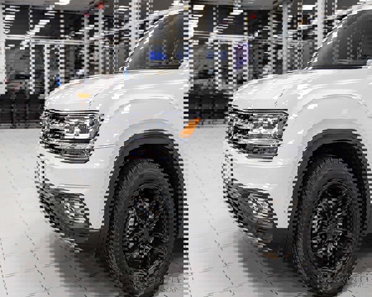 Used 2019 Volkswagen Atlas SEL Premium image 4