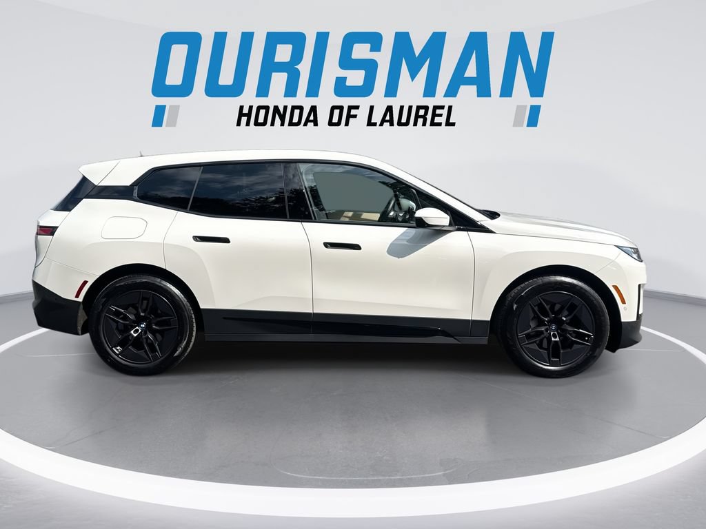 Used 2022 BMW X5 xDrive40i w/ Premium Package AWD/4WD image 9