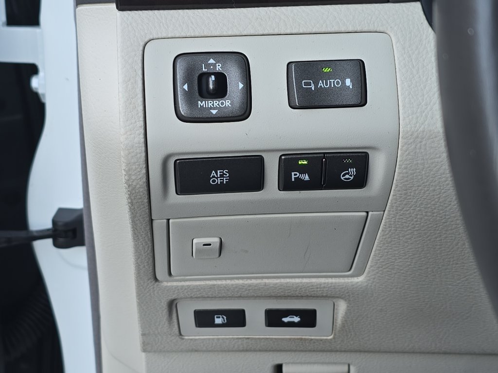 Used 2008 Lexus LS 460 RWD image 29