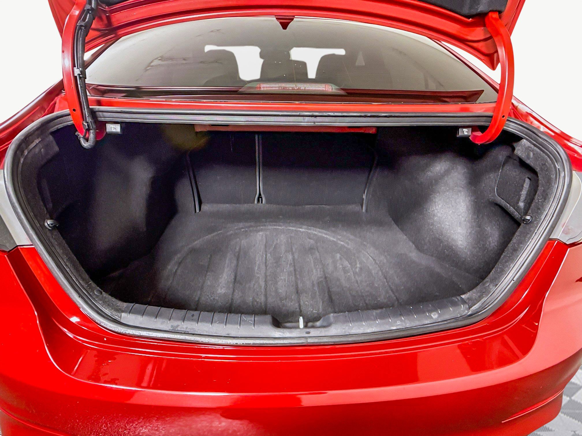 Used 2017 Hyundai Elantra Limited image 35