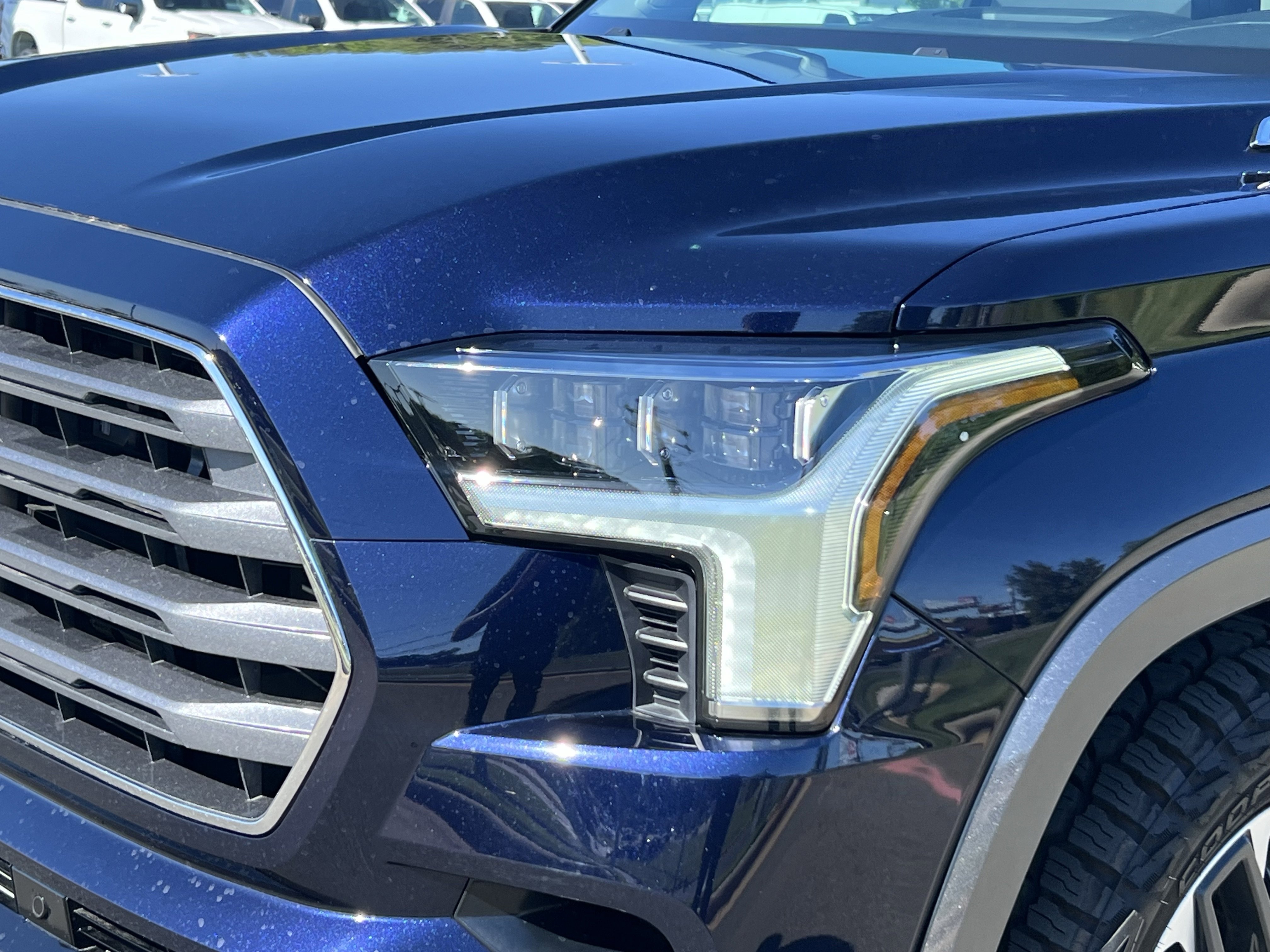 Used 2024 Toyota Sequoia Limited w/ Tow Technology Package AWD/4WD image 12