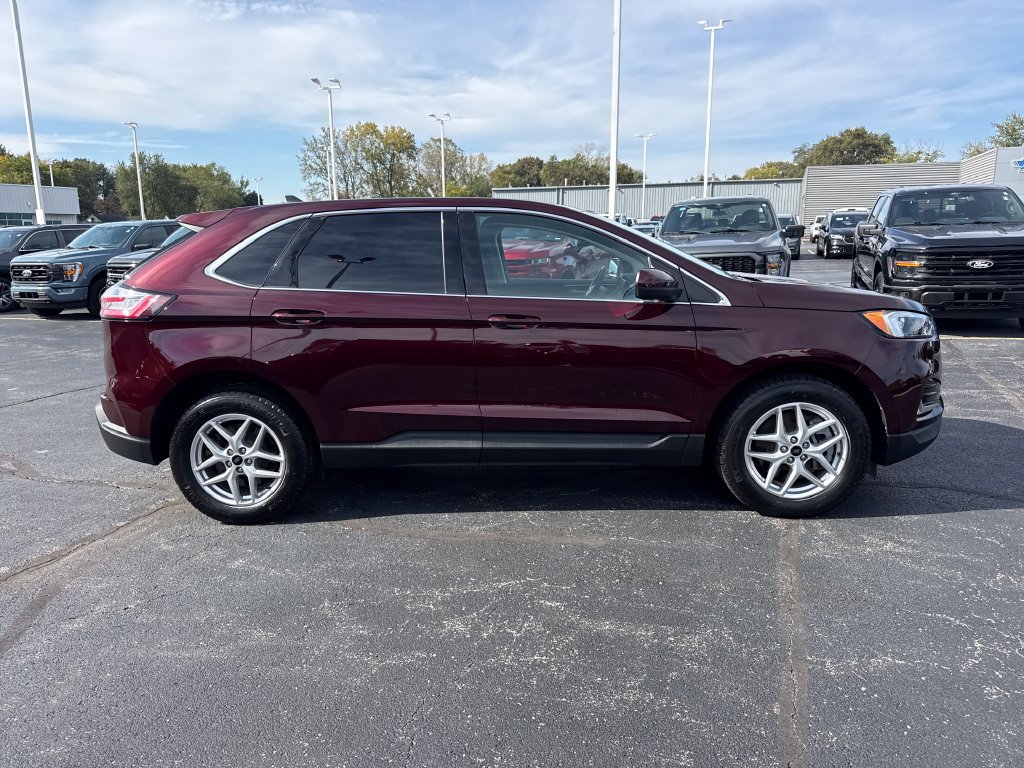 Used 2024 Ford Edge SEL w/ Convenience Package AWD/4WD image 6