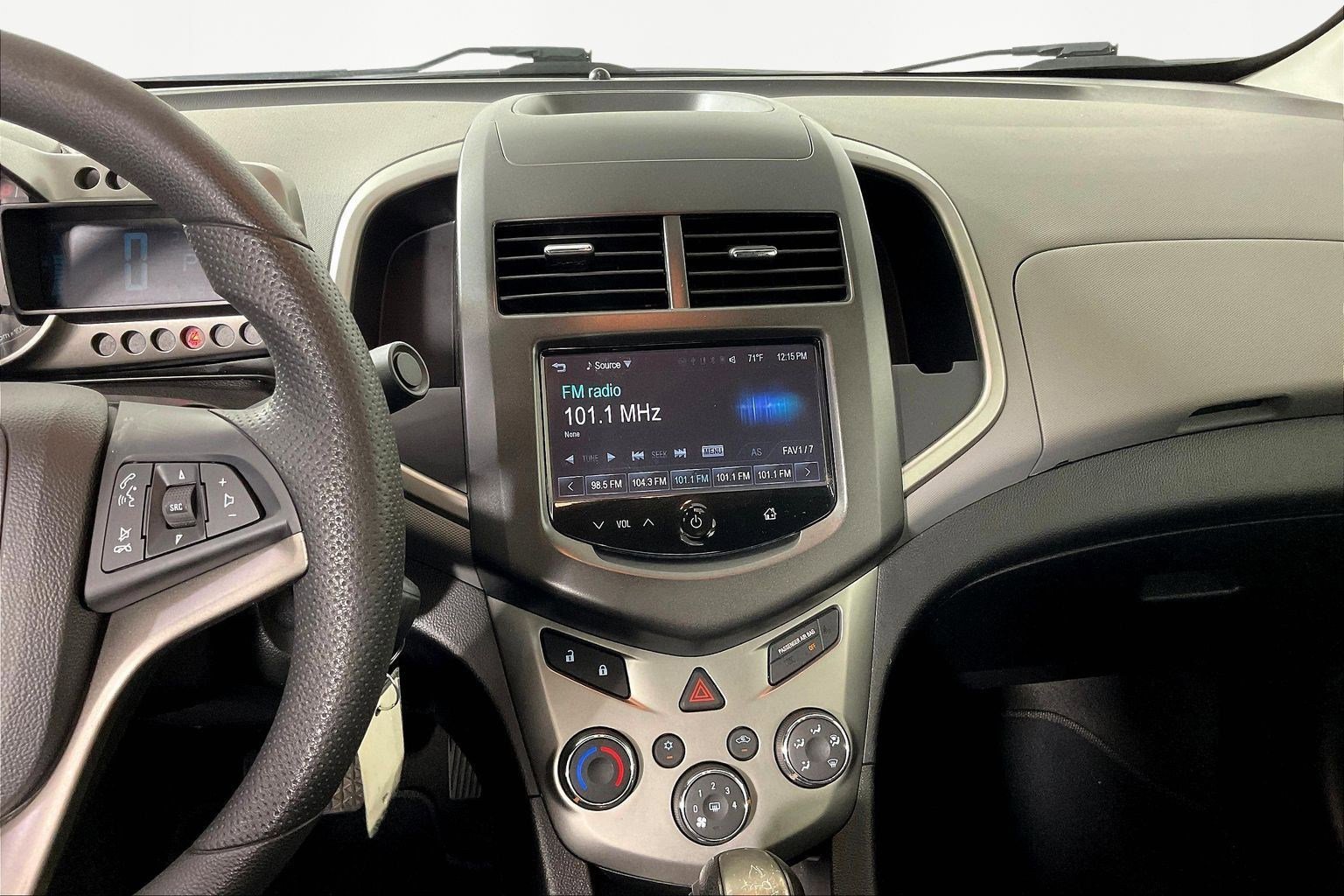 Used 2016 Chevrolet Sonic LT FWD image 9