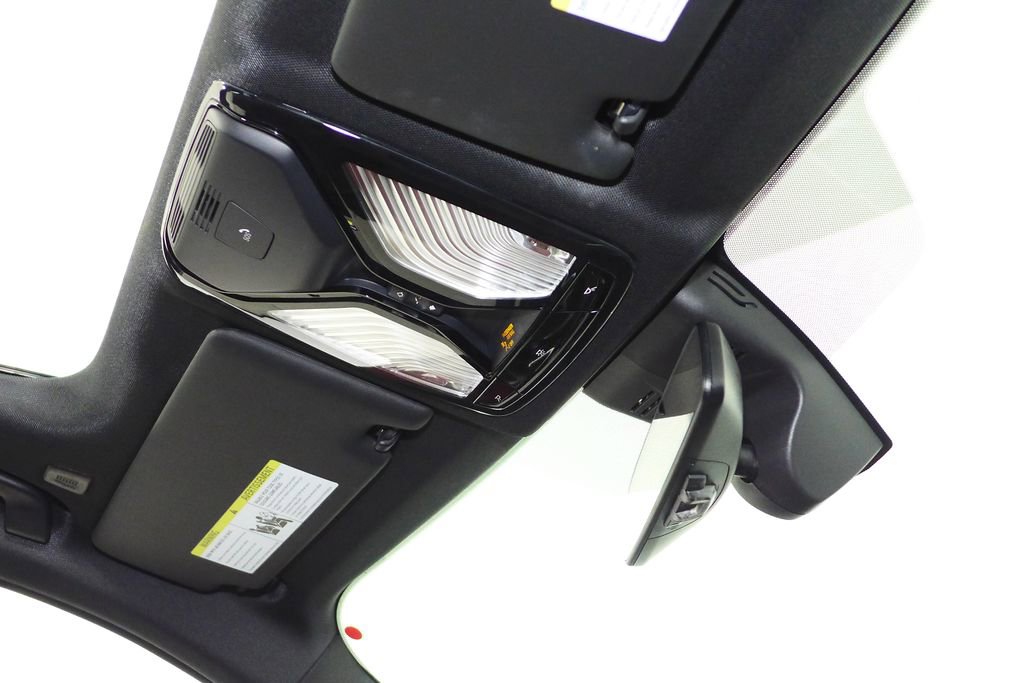 Used 2024 BMW M340i w/ Premium Package image 17