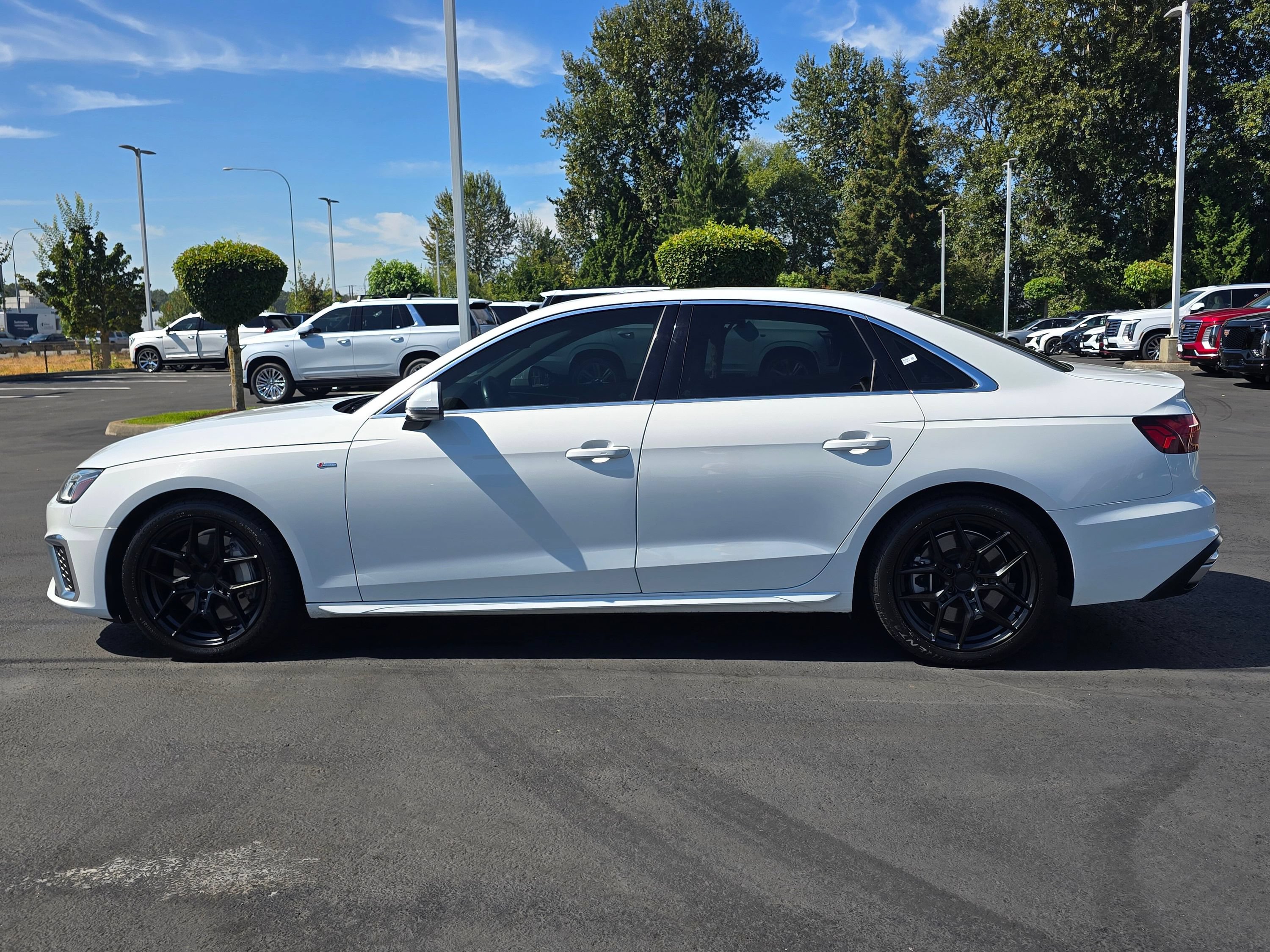 Used 2022 Audi A4 2.0T Premium Plus AWD/4WD image 2
