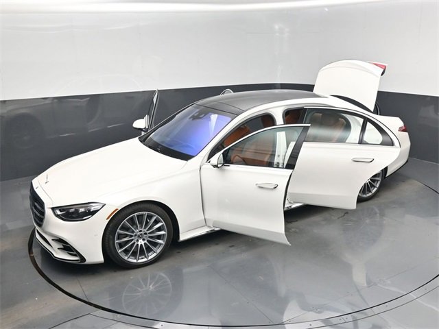 Used 2022 Mercedes-Benz S 500 S 500 image 62