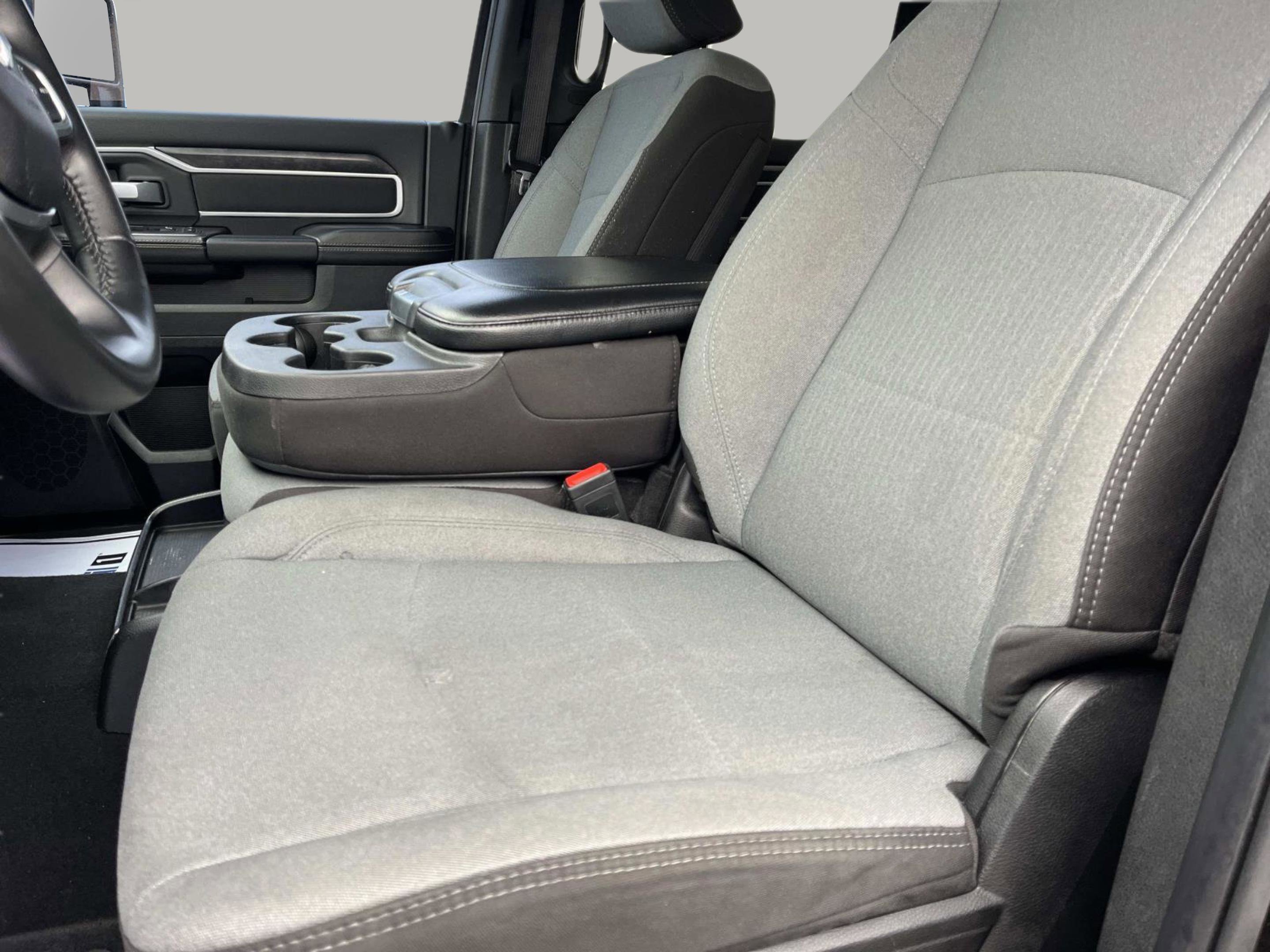 Used 2024 RAM 2500 Big Horn image 33