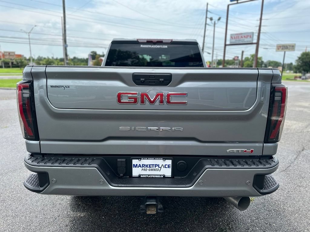 Used 2025 GMC Sierra 2500 AT4 AWD/4WD image 16