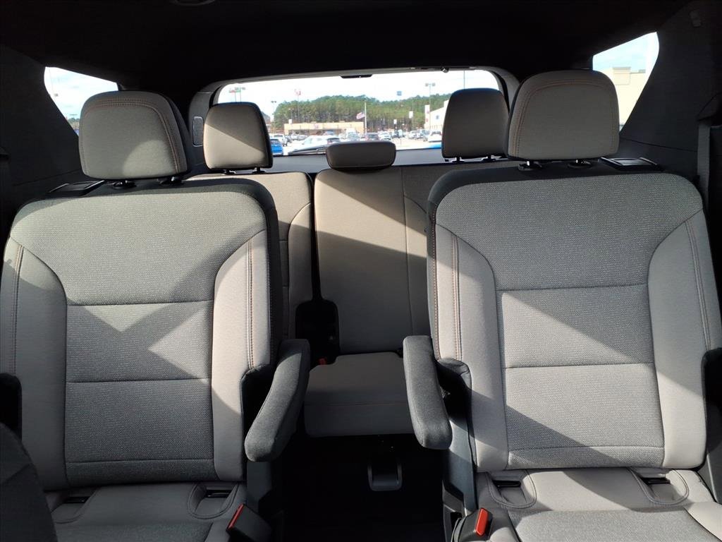 New 2026 Chevrolet Traverse LT w/ Driver Confidence Package image 9