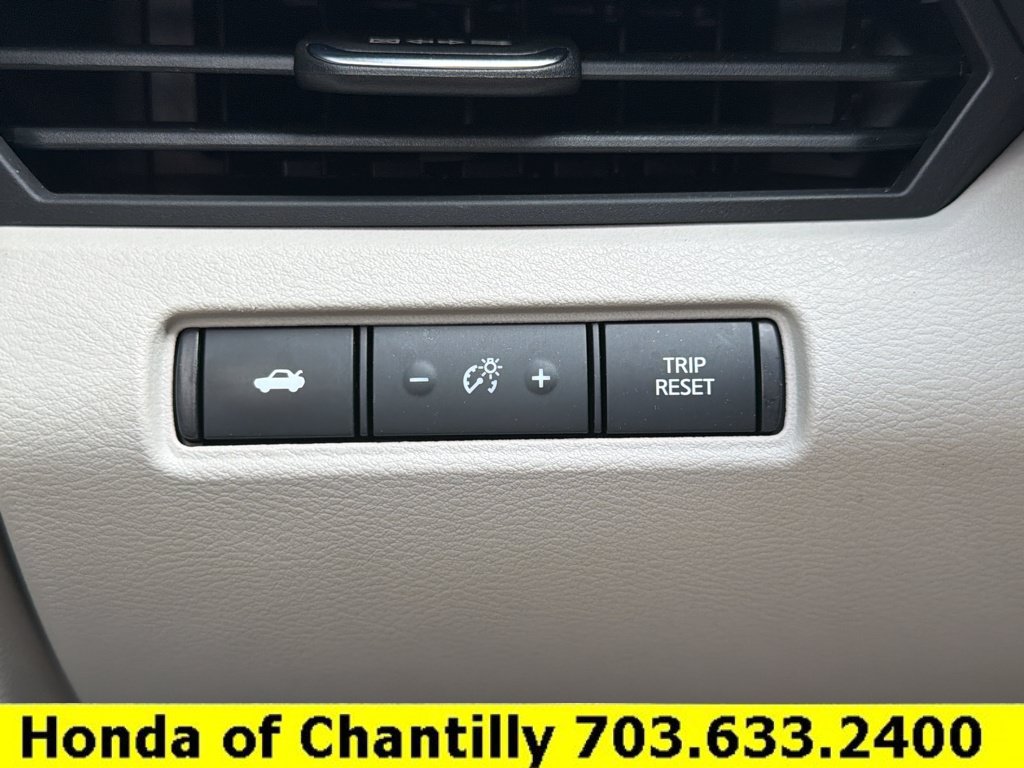 Used 2021 Nissan Altima 2.5 SV AWD/4WD image 14