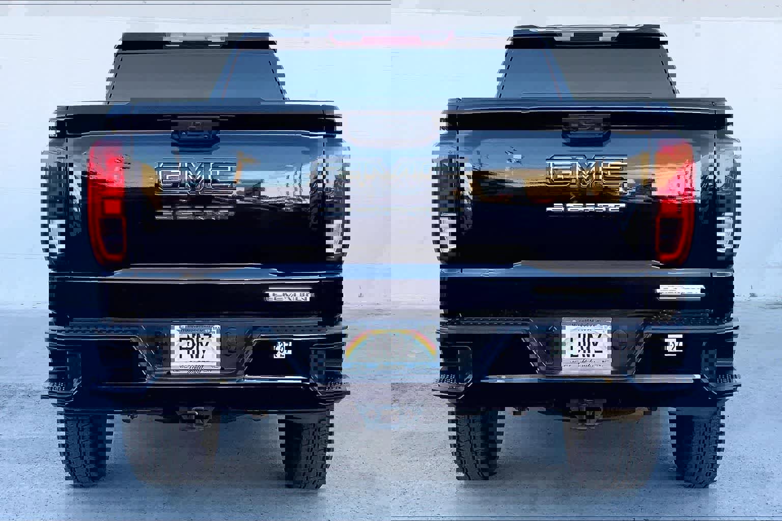 Used 2023 GMC Sierra 1500 Elevation w/ LPO, Elevation Black Package RWD image 6