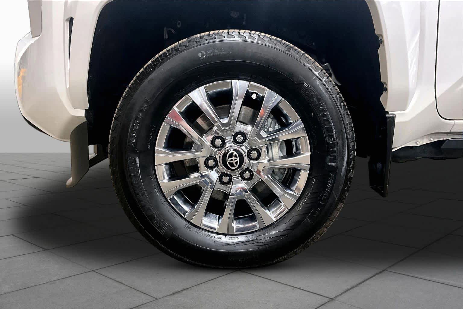 Certified 2025 Toyota Tacoma Limited AWD/4WD image 10