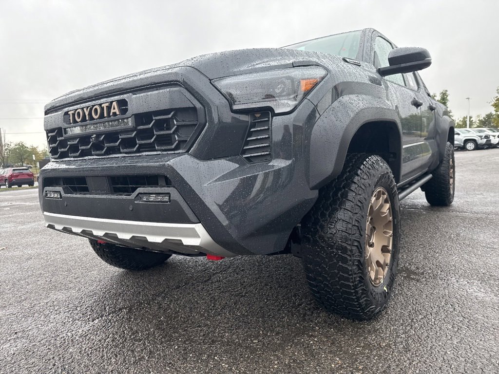 New 2025 Toyota Tacoma Trailhunter image 28