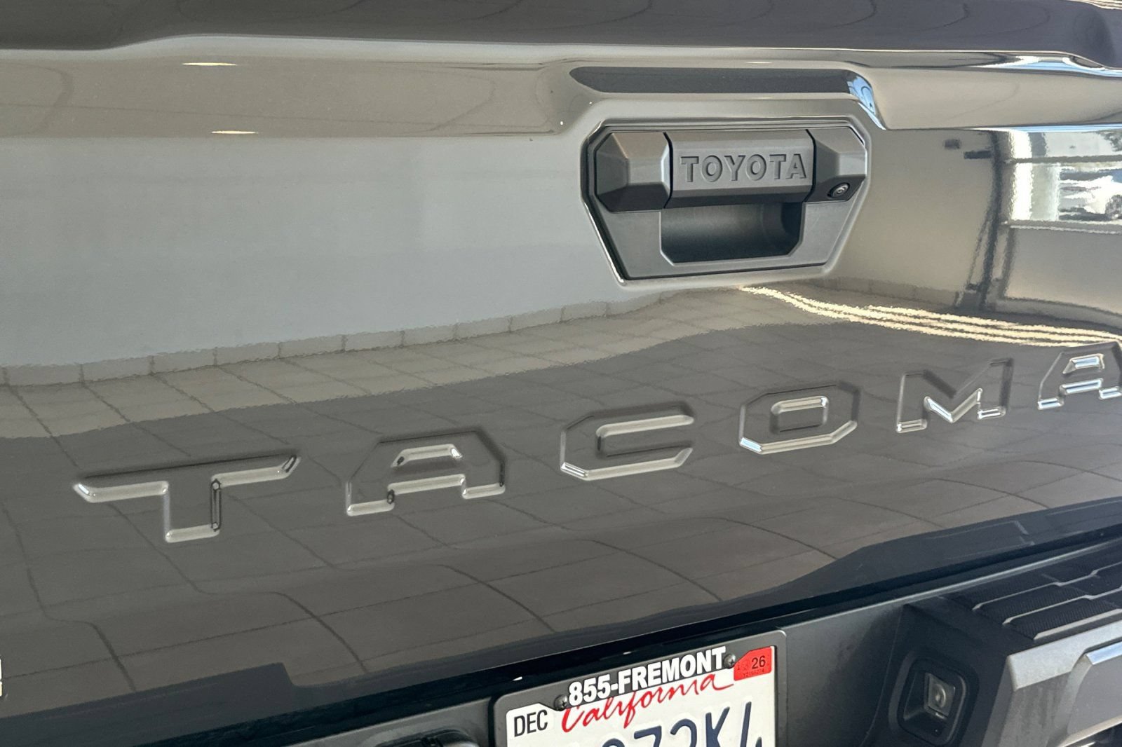 Certified 2026 Toyota Tacoma SR5 AWD/4WD image 26