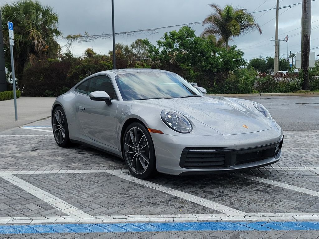 Used 2024 Porsche 911 Carrera 4 AWD/4WD image 7