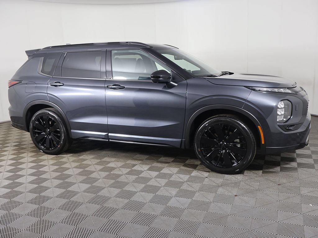 New 2026 Mitsubishi Outlander AWD image 23