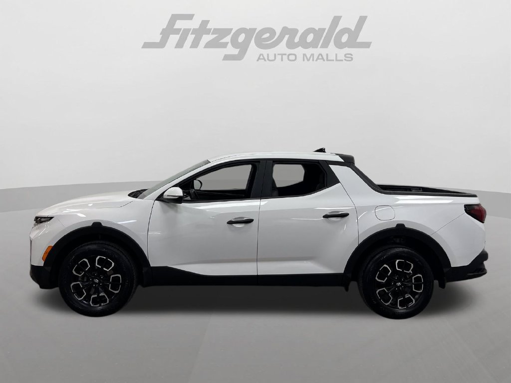 Used 2022 Hyundai Santa Cruz SEL FWD image 2