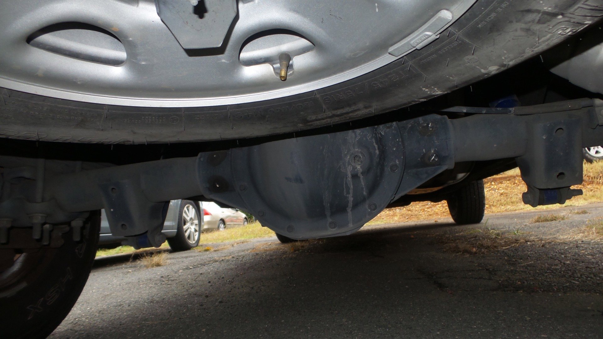 Used 2019 Chevrolet Express 2500 w/ Driver Convenience Package image 32