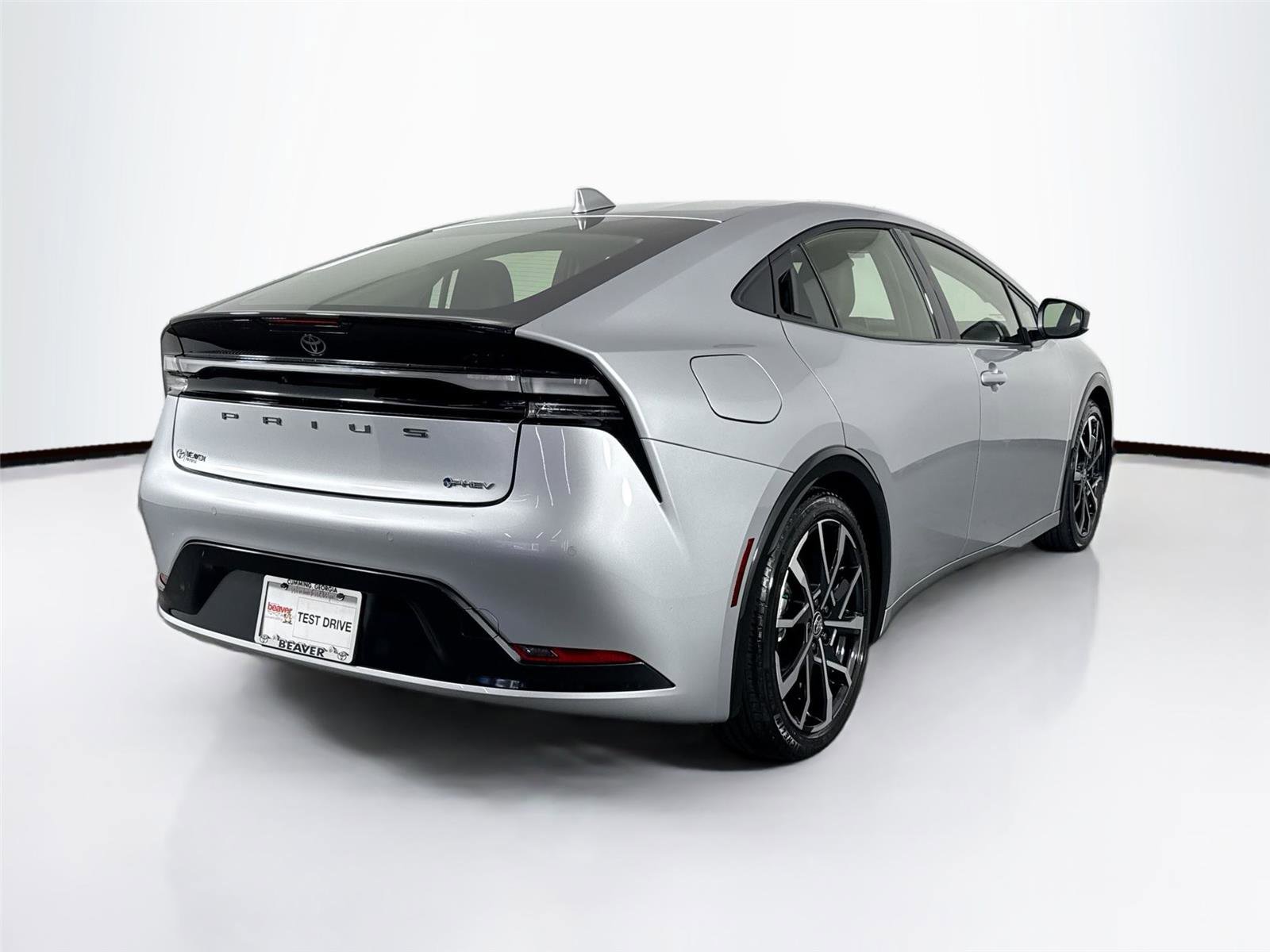 Used 2025 Toyota Prius XSE image 12