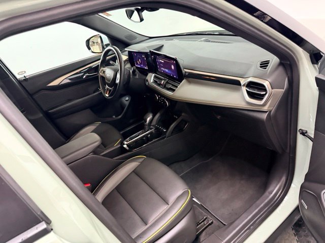 Used 2024 Chevrolet TrailBlazer ACTIV w/ Convenience Package AWD/4WD image 36