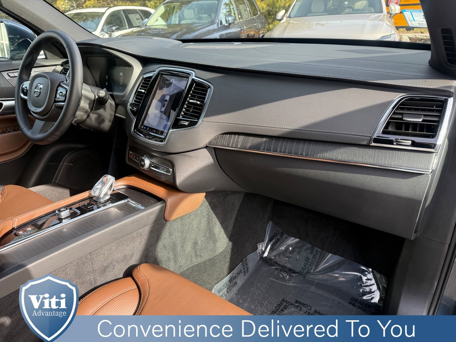 Certified 2024 Volvo XC90 B6 Ultimate w/ Protection Package Premier image 30