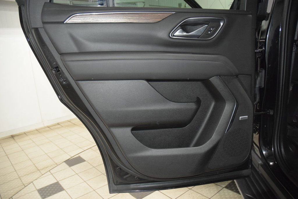 Used 2023 Chevrolet Tahoe High Country image 44