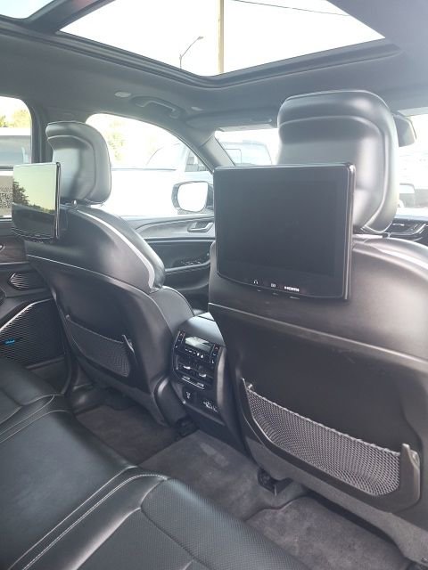 Used 2023 Jeep Grand Cherokee Overland w/ Advanced Protech Group III image 20