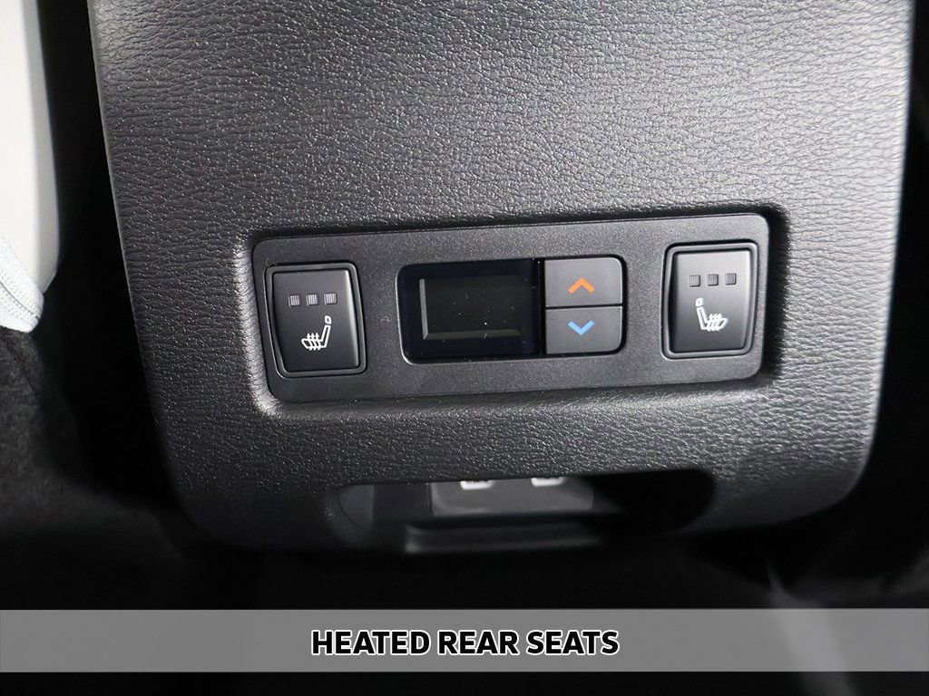 New 2025 Mitsubishi Outlander SEL image 11