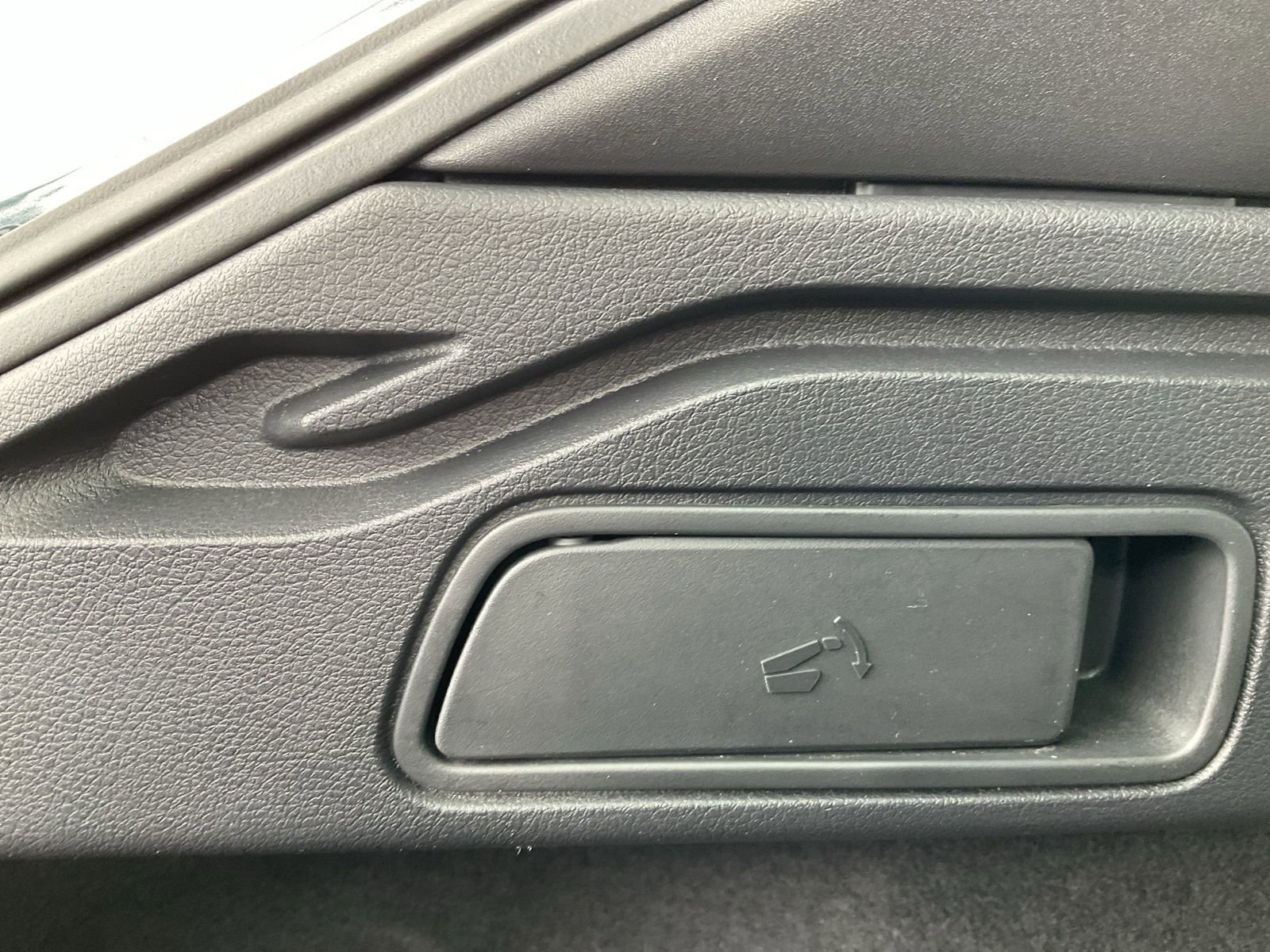 Used 2024 INFINITI QX55 Luxe w/ Cargo Package image 27