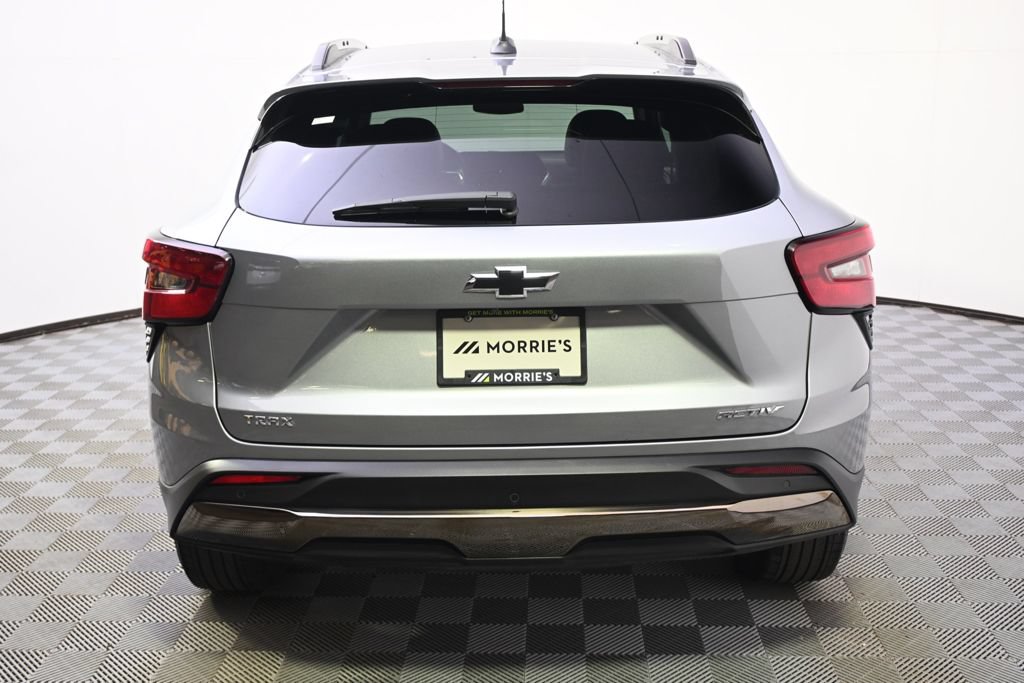 Used 2024 Chevrolet Trax ACTIV w/ Sunroof Package FWD image 5