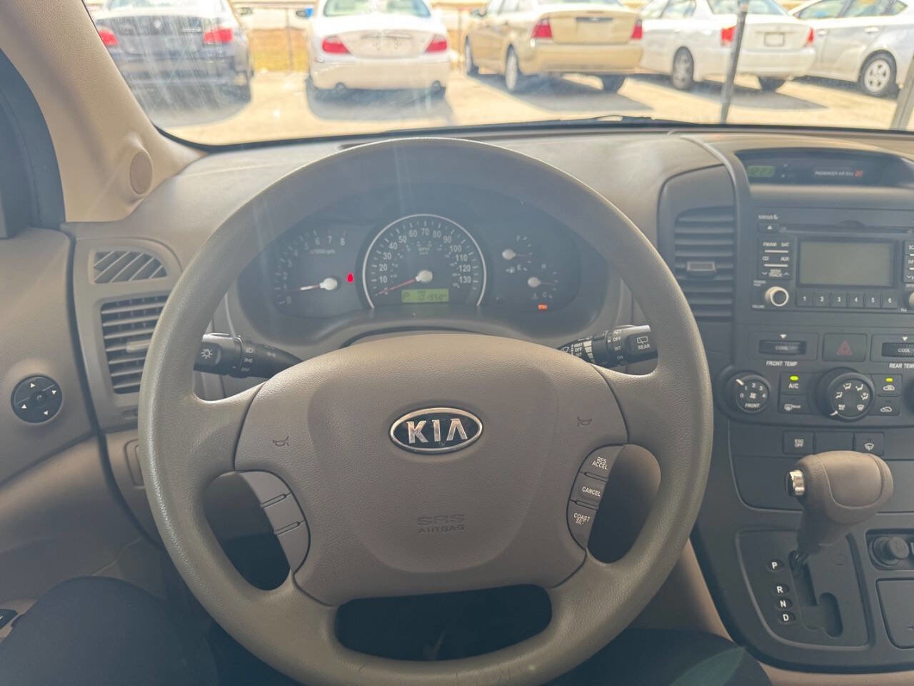 Used 2010 Kia Sedona LX w/ PWR Pkg image 11