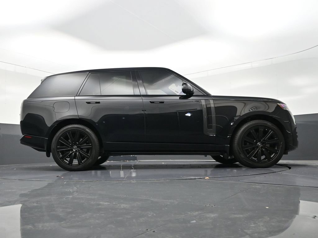 Used 2023 Land Rover Range Rover SE image 26