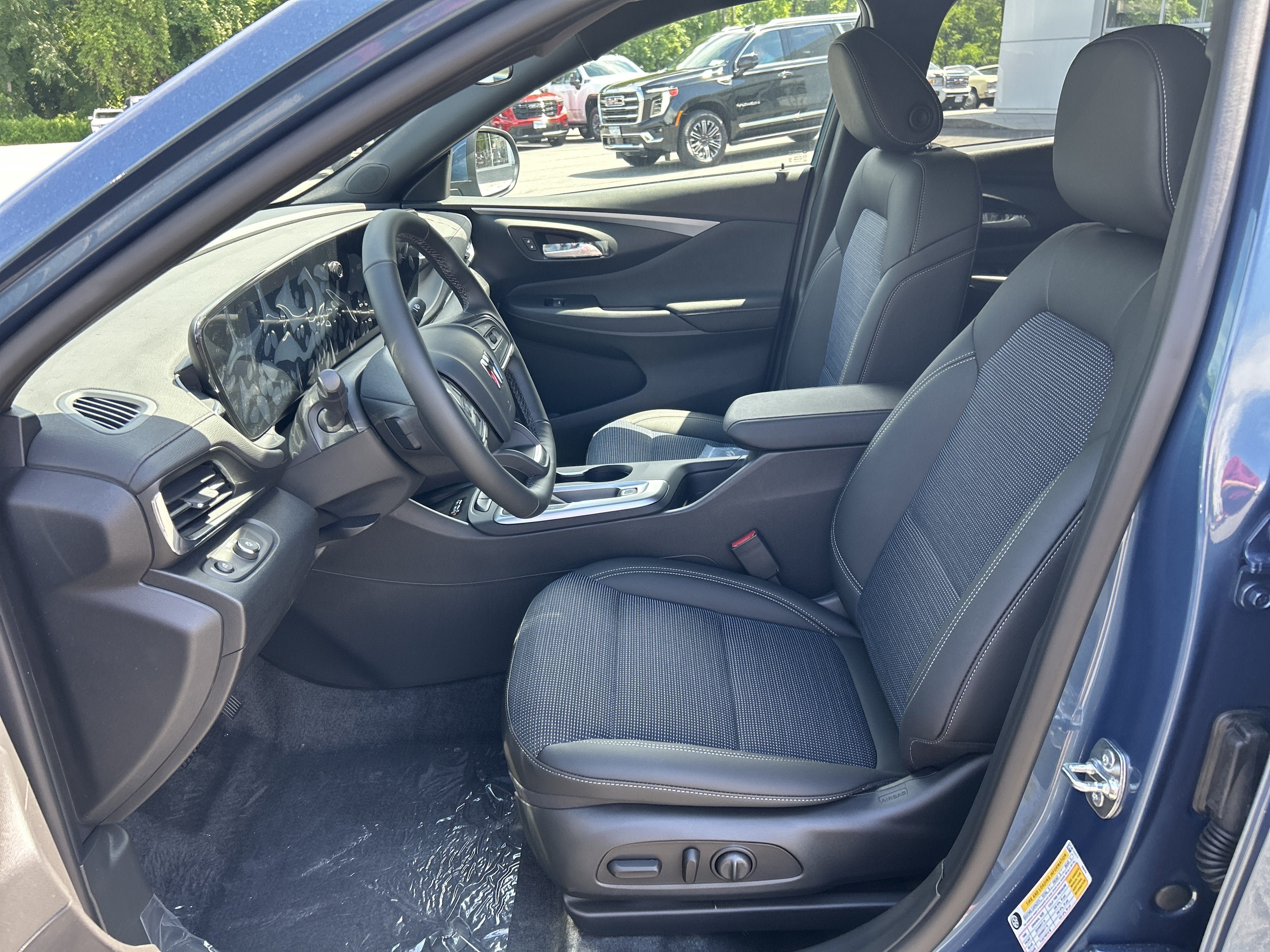 New 2026 Buick Envista Sport Touring w/ Convenience I Package FWD image 16
