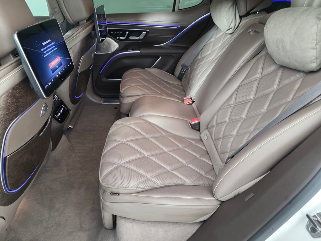 Certified 2024 Mercedes-Benz Maybach EQS 680 4MATIC image 15