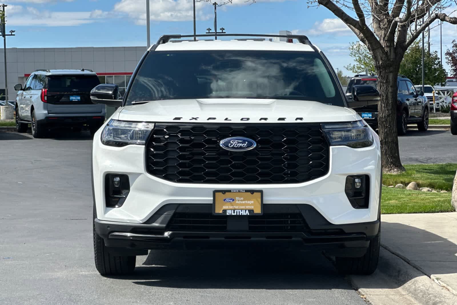 Certified 2025 Ford Explorer ST-Line AWD/4WD image 10