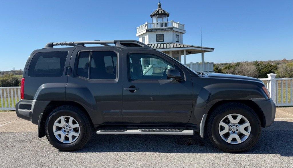 Used 2010 Nissan Xterra SE image 4