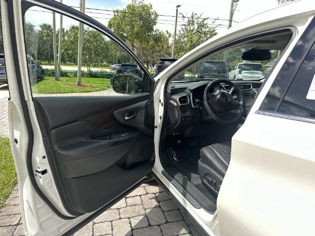 Used 2020 Nissan Murano Platinum FWD image 22