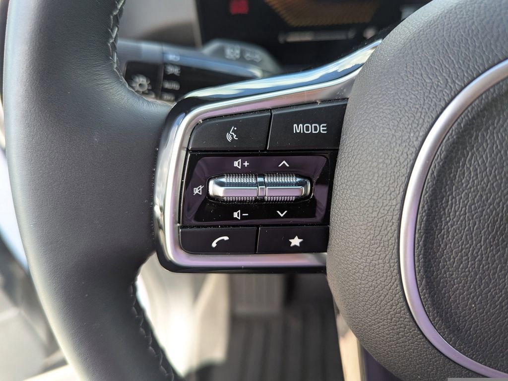 Used 2025 Kia Sorento S w/ Panoramic Sunroof Package image 25